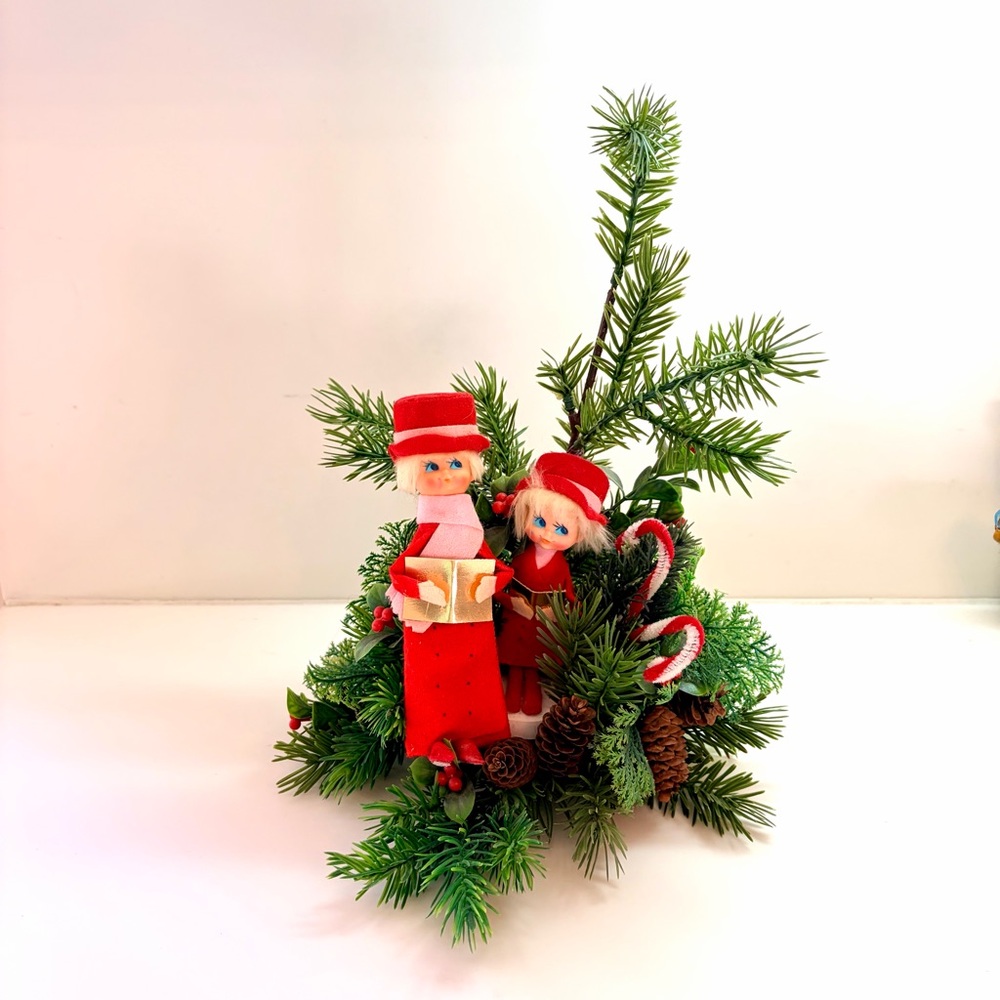 Vintage MCM Christmas Floral Arrangement  Felt Doll Carolers Plastic Greenery